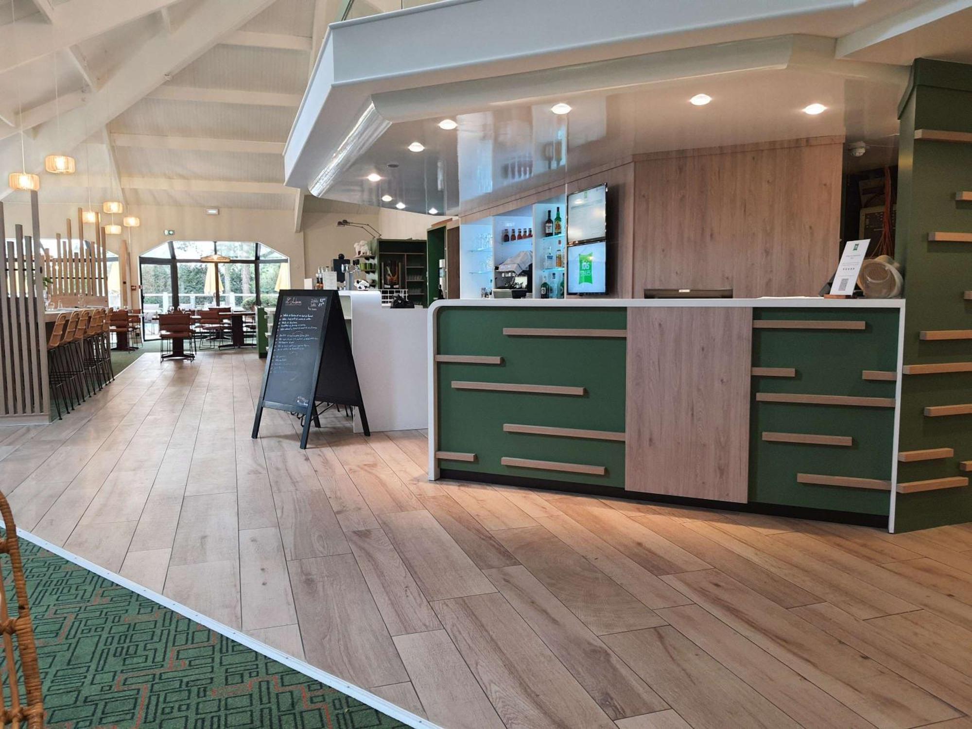 Ibis Styles Lisieux Normandie Exterior foto